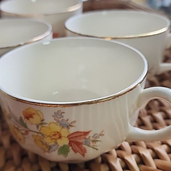 Vintage Lot Of 6 Homer Laughlin 'Susan' Pattern Yellow Floral - Picture 6 of 17